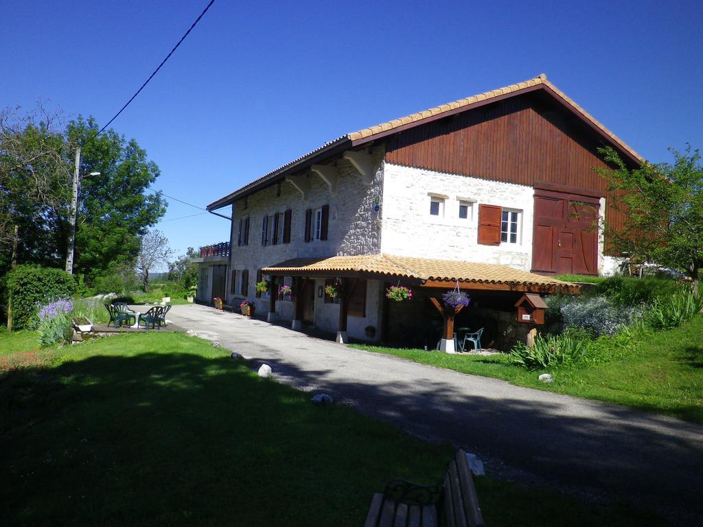 Chambre D'Hotes La Haie Fleurie Chevillard ภายนอก รูปภาพ